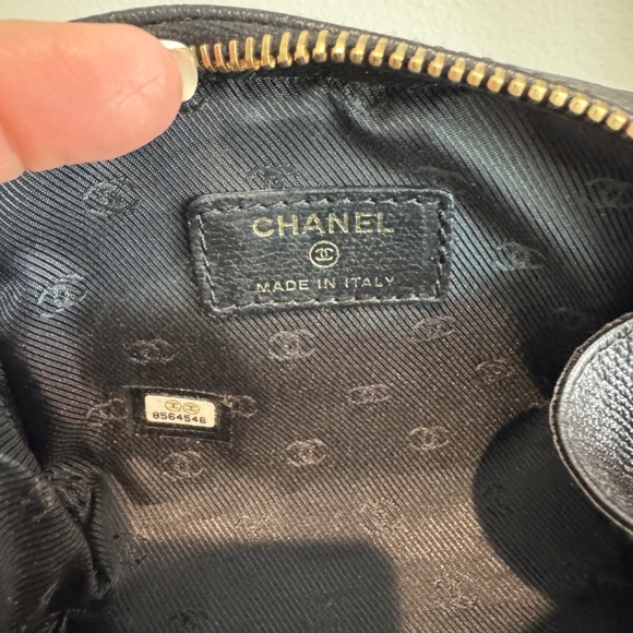 CHANEL BUTTON POUCH COSMETIC CASE - Picture 7 of 15